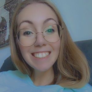 Meet your Posher, Sarha eve